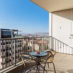 Rbc With Terrace And Parking Apartmán